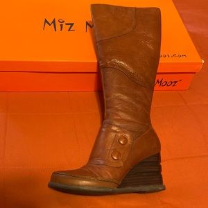 Miz Mooz Beaufort Boots in Whiskey, Women’s size 7. Brand new still in box.